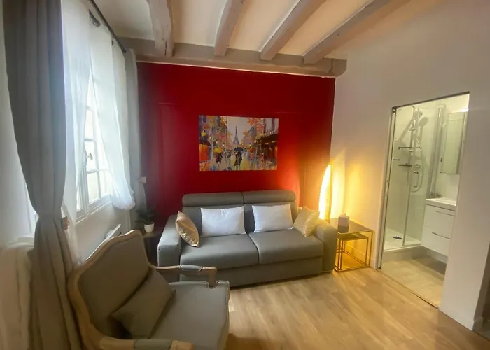 Paris Marais Arev
